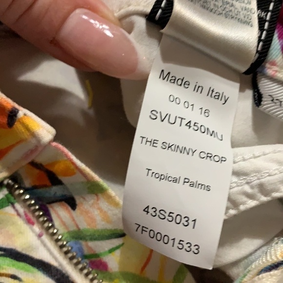 7FAM  The Cropped Skinny, in Tropical Palms print - Picture 10 of 10